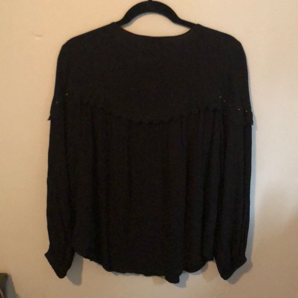 Black long sleeve - Picture 2 of 3